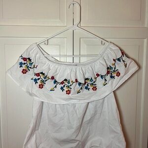 Off The shoulder embroidered summer shirt